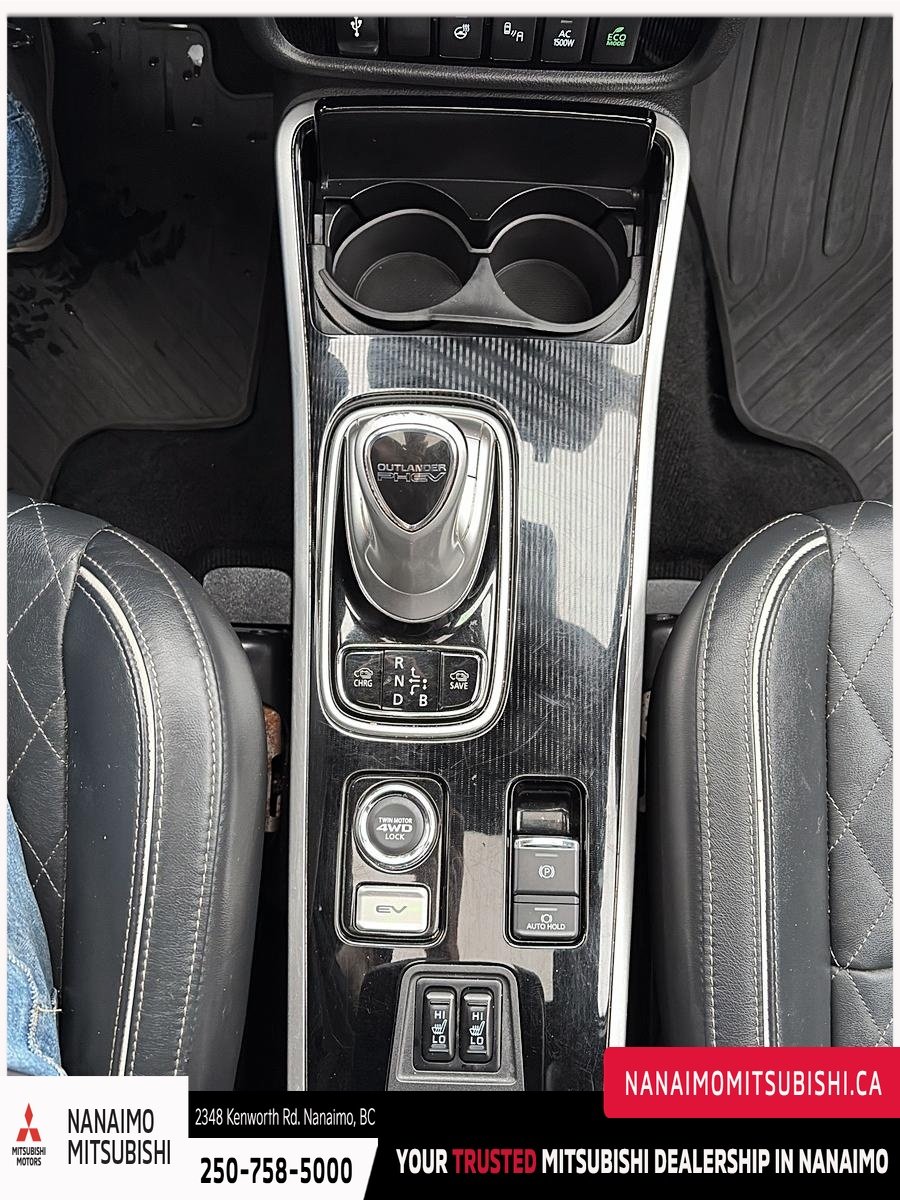 2020 Mitsubishi Outlander PHEV GT-17