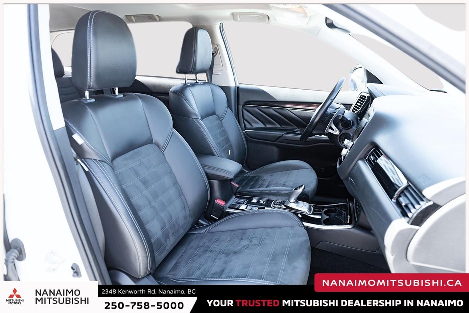 2021 Mitsubishi OUTLANDER PHEV LE-19