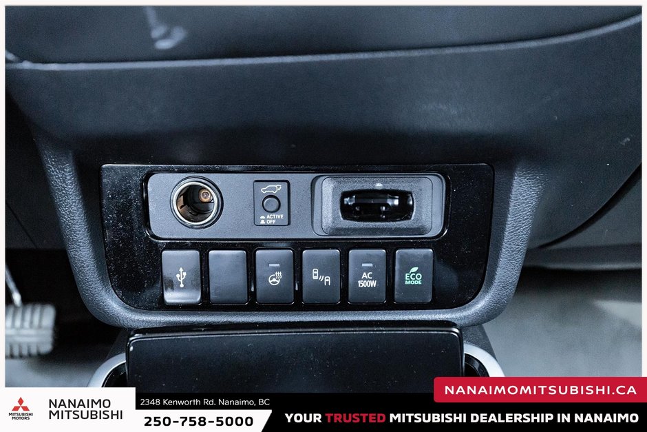 2021 Mitsubishi OUTLANDER PHEV LE-14