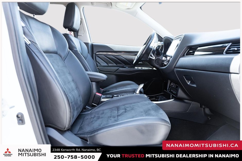2021 Mitsubishi OUTLANDER PHEV LE-18