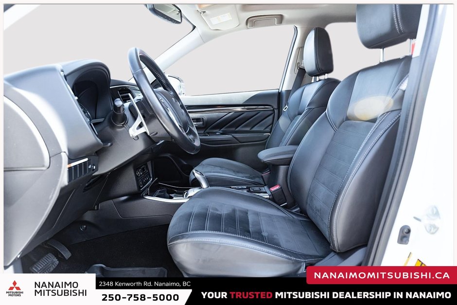 2021 Mitsubishi OUTLANDER PHEV LE-20