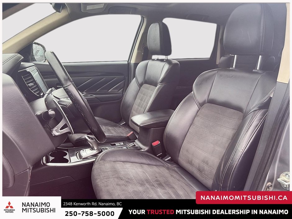 2021 Mitsubishi Outlander PHEV LE-8