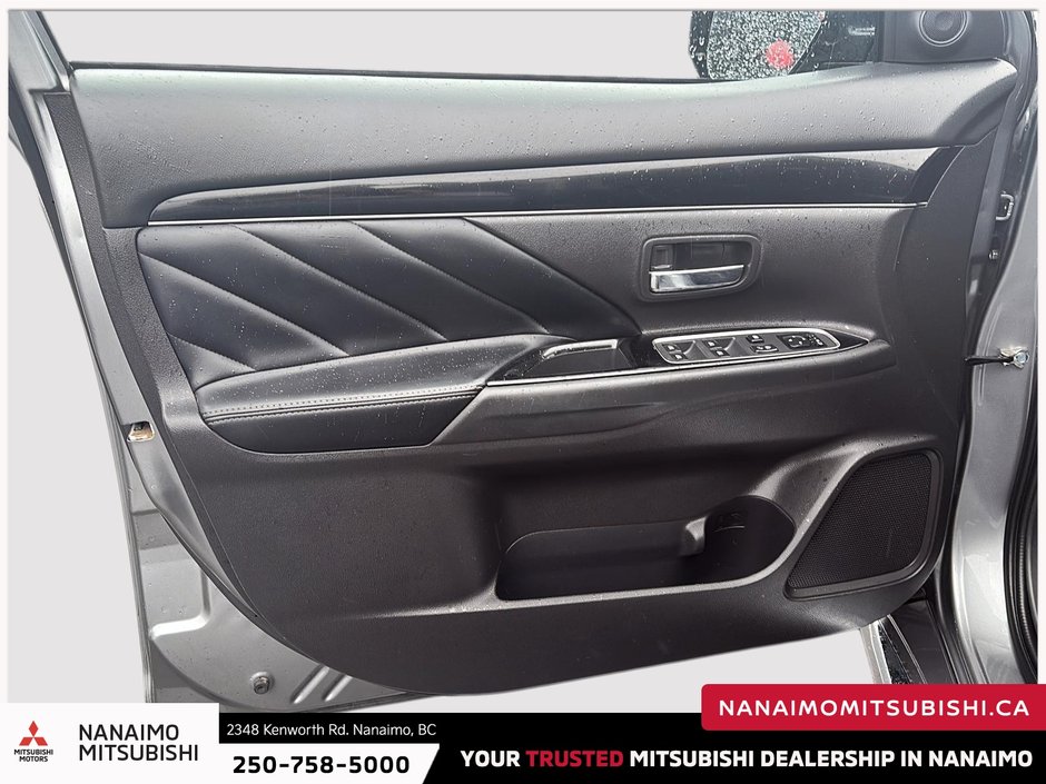 2021 Mitsubishi Outlander PHEV LE-10