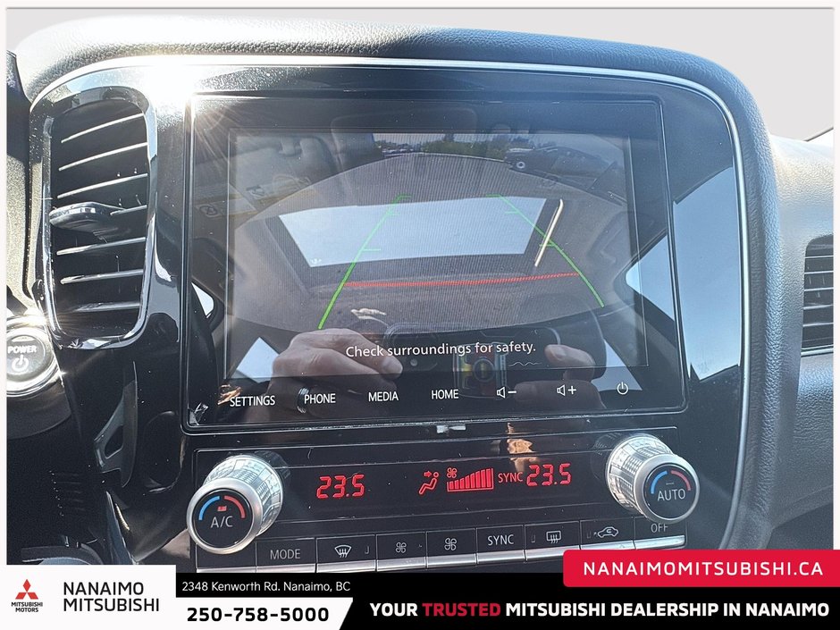 2021 Mitsubishi Outlander PHEV LE-20