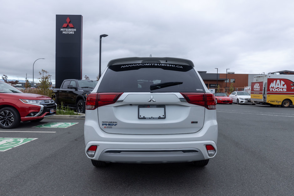 2022 Mitsubishi OUTLANDER PHEV SE-4