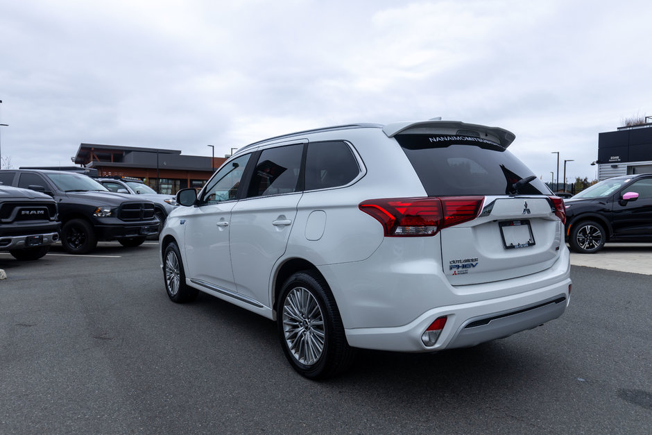 2022 Mitsubishi OUTLANDER PHEV SE-3