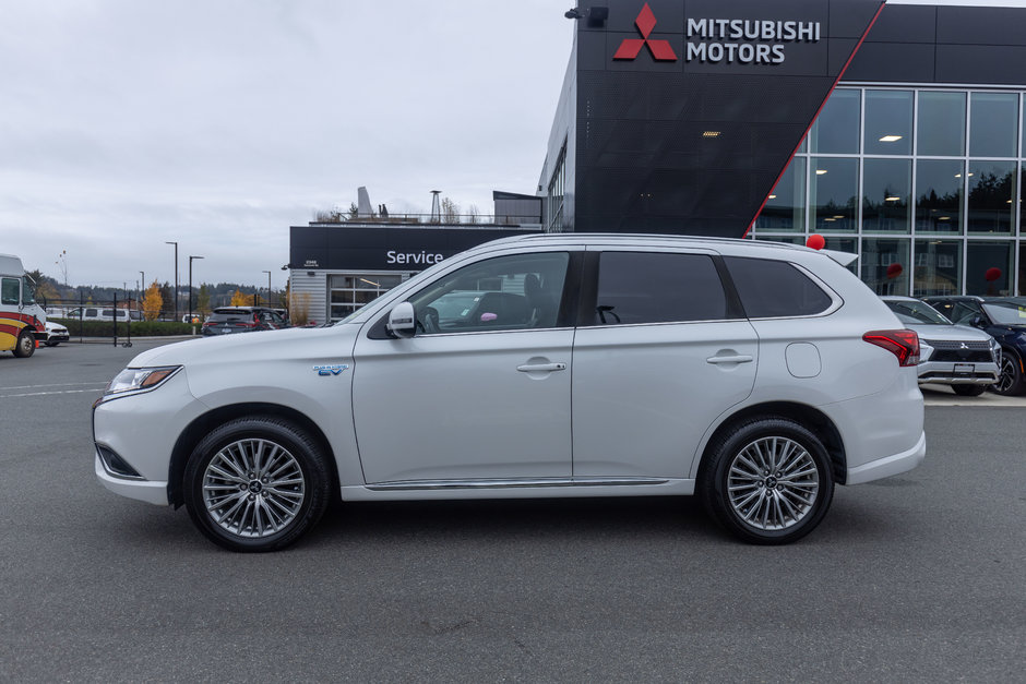 2022 Mitsubishi OUTLANDER PHEV SE-2