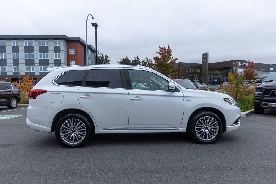 2022 Mitsubishi OUTLANDER PHEV SE-6