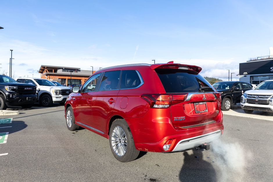 2022 Mitsubishi OUTLANDER PHEV LE-3