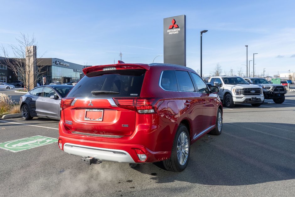 2022 Mitsubishi OUTLANDER PHEV LE-5