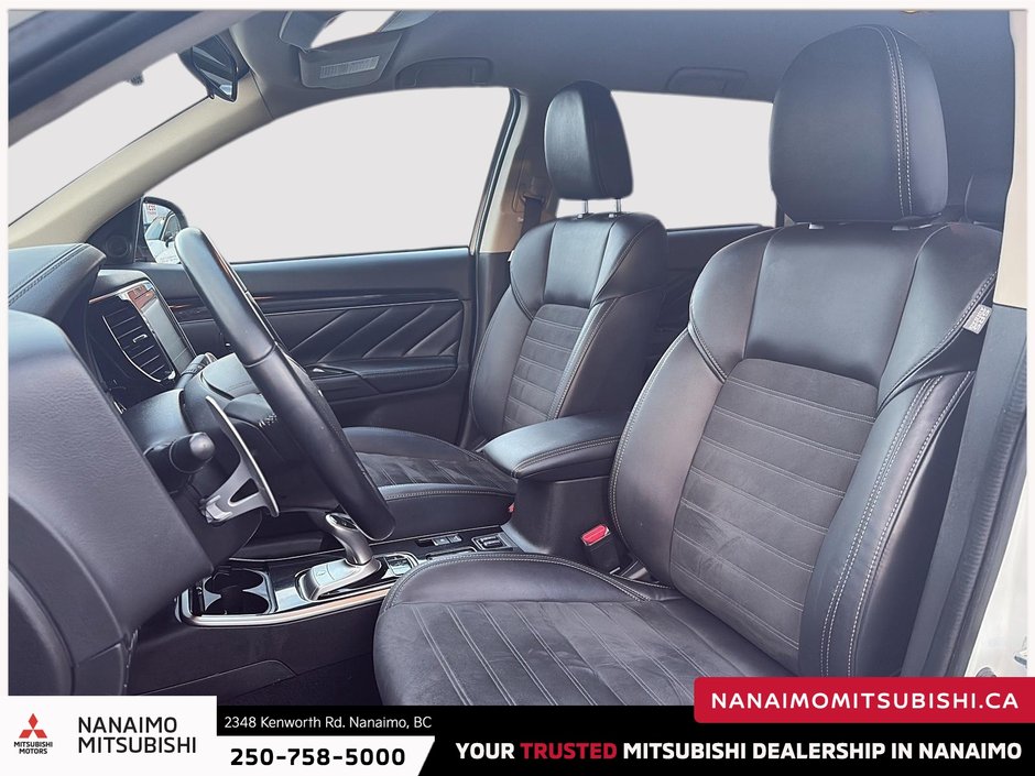 2022 Mitsubishi Outlander PHEV SE-8