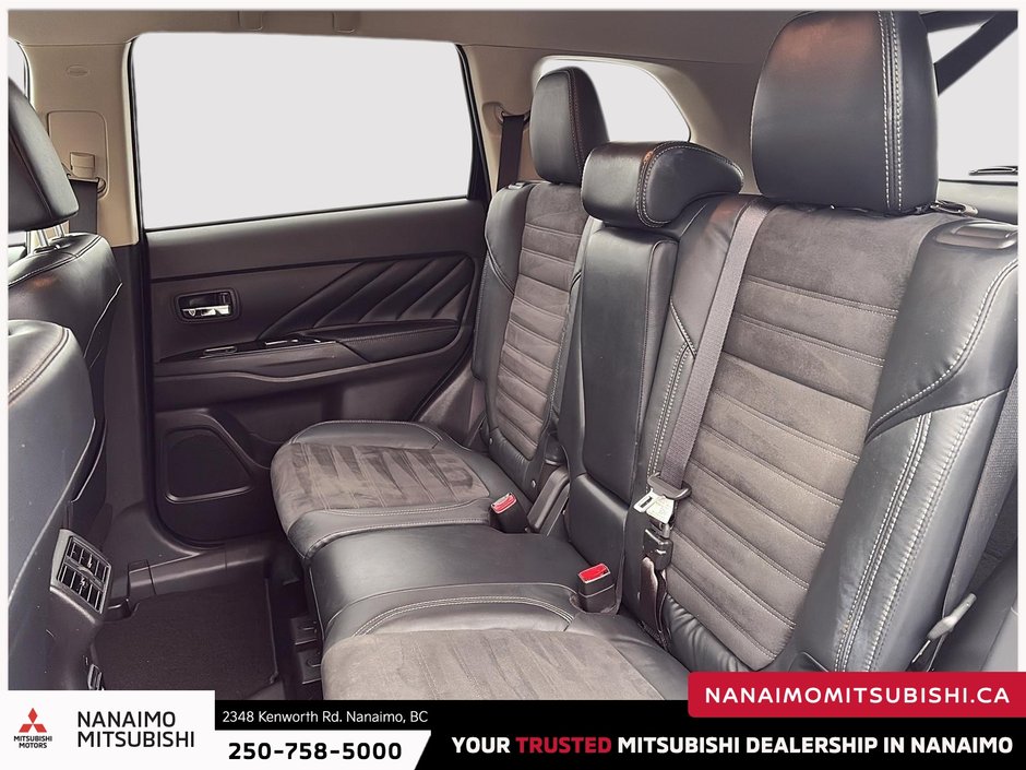 2022 Mitsubishi Outlander PHEV SE-9