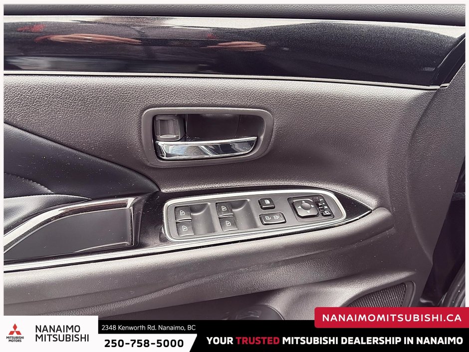 2022 Mitsubishi Outlander PHEV SE-11