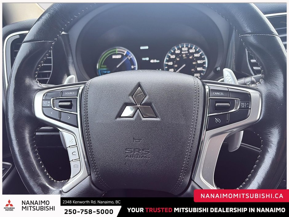 2022 Mitsubishi Outlander PHEV LE-11