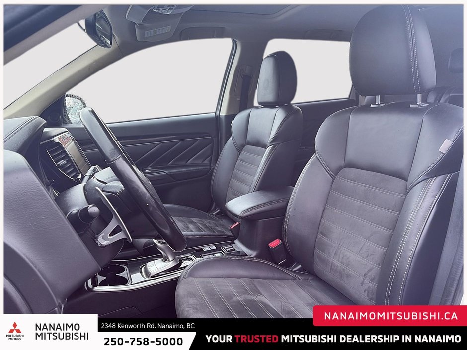 2022 Mitsubishi Outlander PHEV LE-6