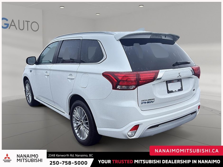 2022 Mitsubishi Outlander PHEV LE-4