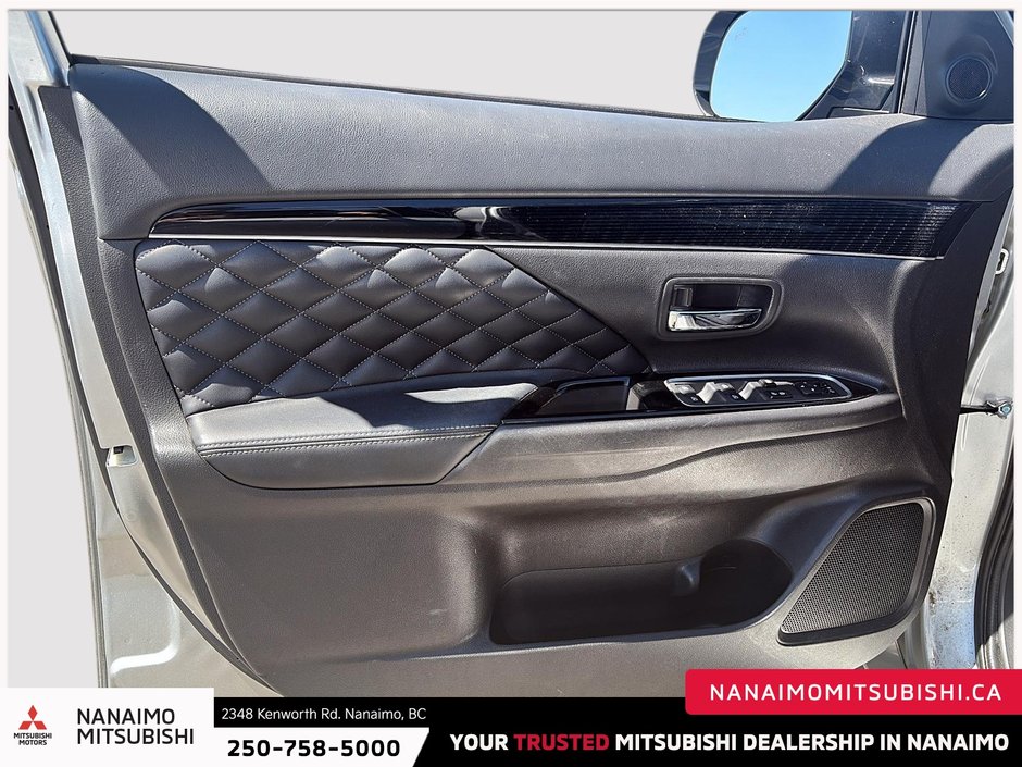 2022 Mitsubishi Outlander PHEV GT-10