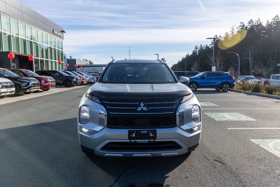 2023 Mitsubishi OUTLANDER PHEV SEL-8