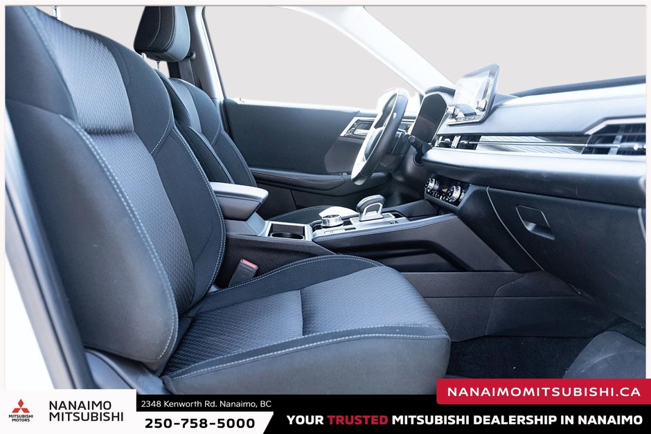 2023 Mitsubishi OUTLANDER PHEV ES-19