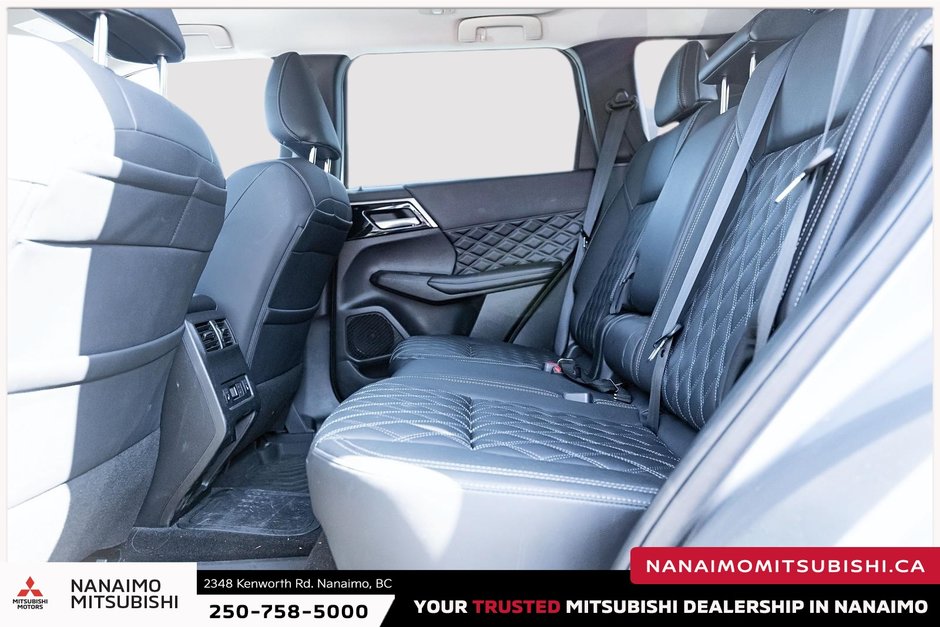 2023 Mitsubishi OUTLANDER PHEV SEL-10