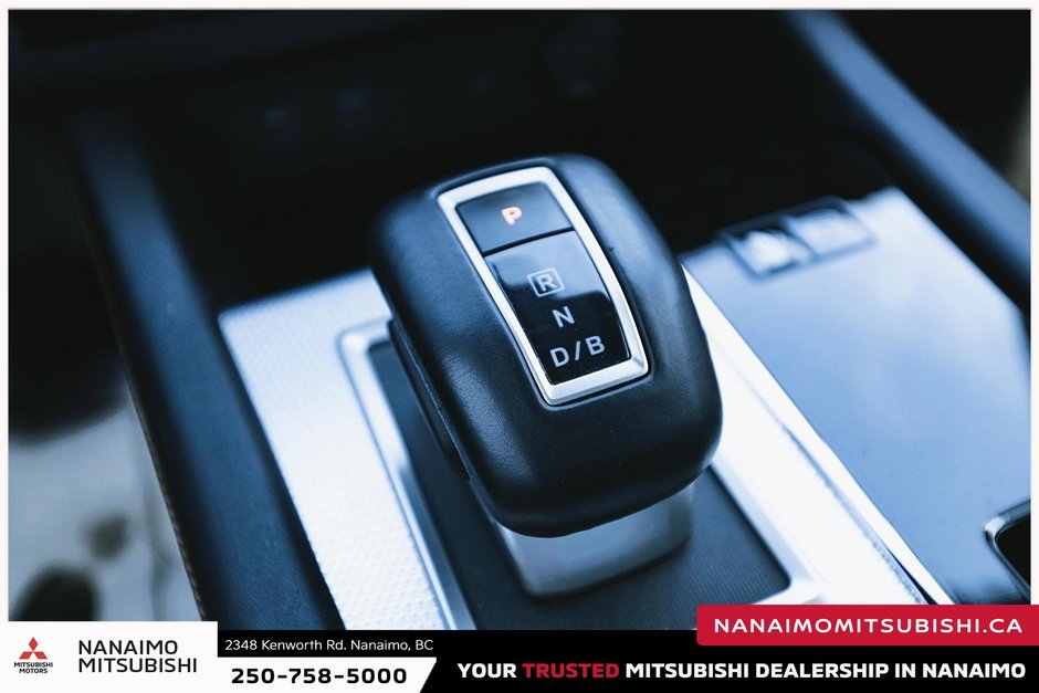 2023 Mitsubishi OUTLANDER PHEV GT-13