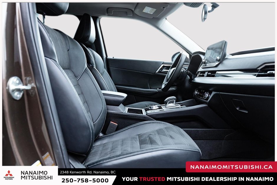 2023 Mitsubishi OUTLANDER PHEV LE-18