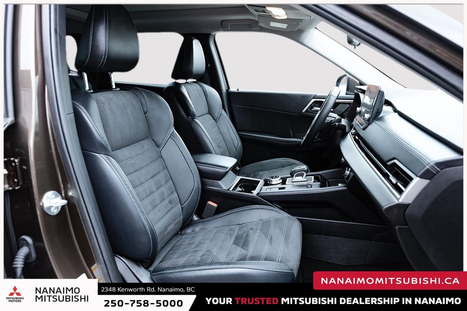 2023 Mitsubishi OUTLANDER PHEV LE-19