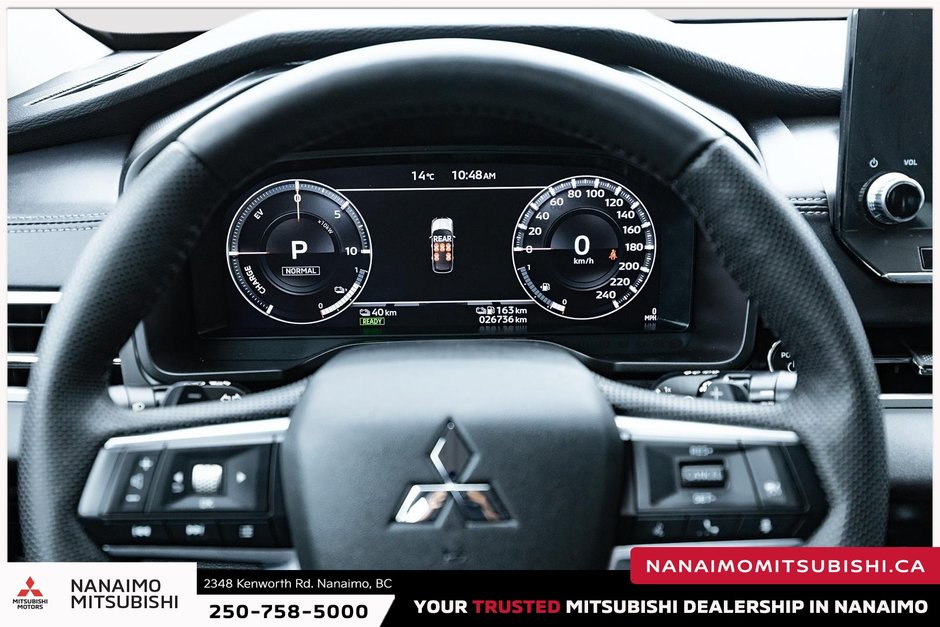 2023 Mitsubishi OUTLANDER PHEV LE-17