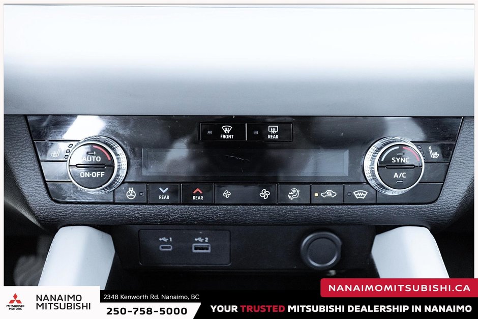 2023 Mitsubishi OUTLANDER PHEV SEL-14