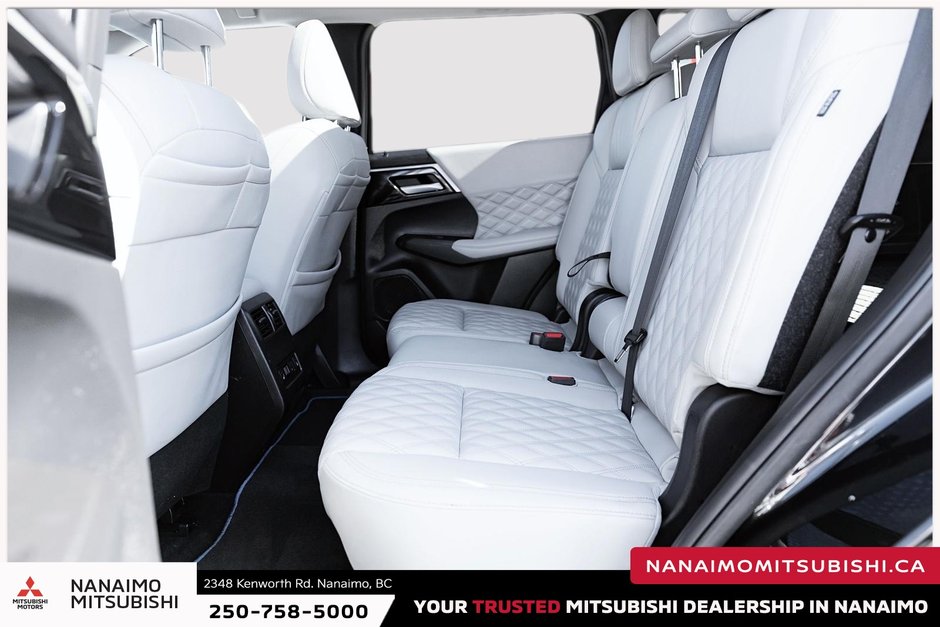 2023 Mitsubishi OUTLANDER PHEV SEL-10