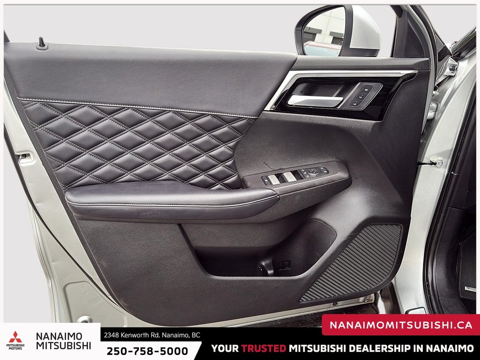 2023 Mitsubishi Outlander PHEV GT-10