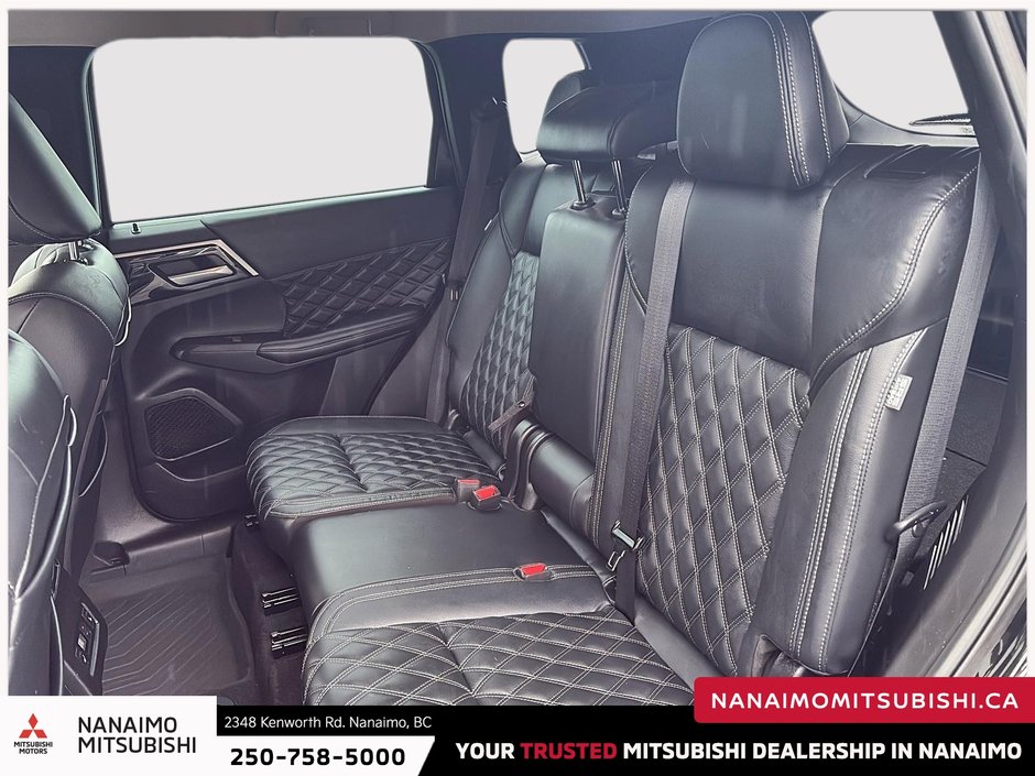 2023 Mitsubishi Outlander PHEV SEL-9