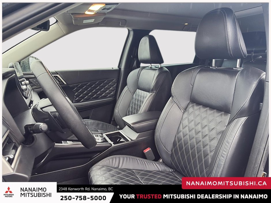 2023 Mitsubishi Outlander PHEV SEL-8