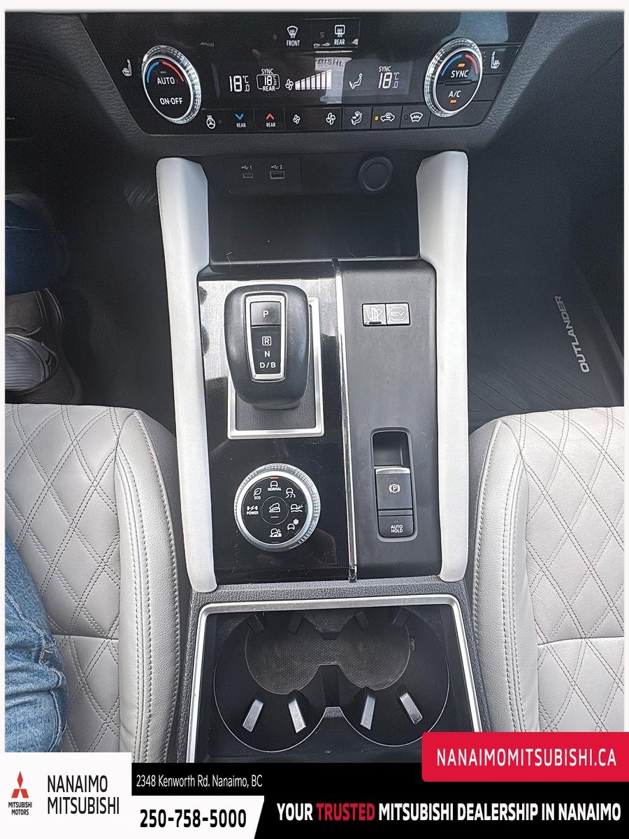 2023 Mitsubishi Outlander PHEV SEL-18