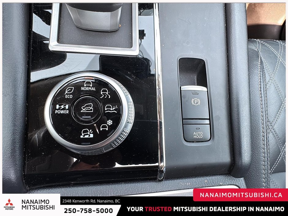 2023 Mitsubishi Outlander PHEV SEL-18