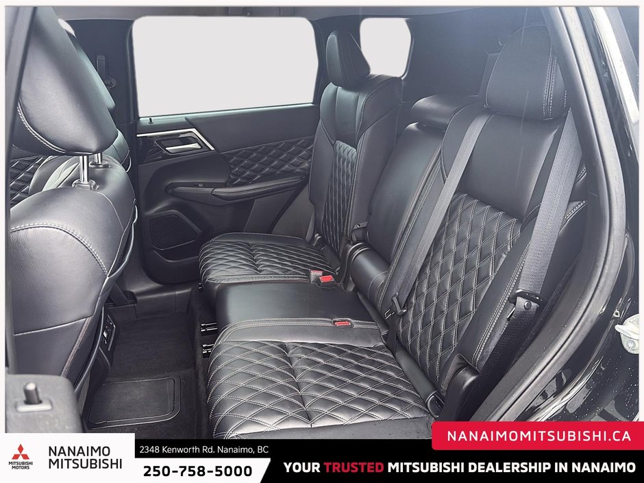 2023 Mitsubishi Outlander PHEV SEL-9