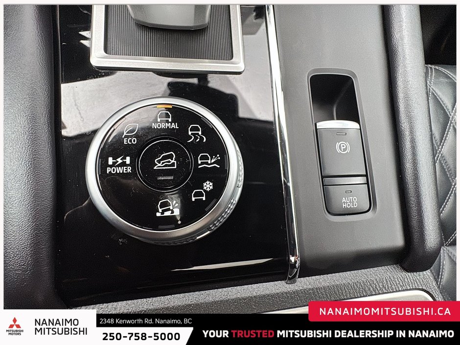 2023 Mitsubishi Outlander PHEV SEL-18