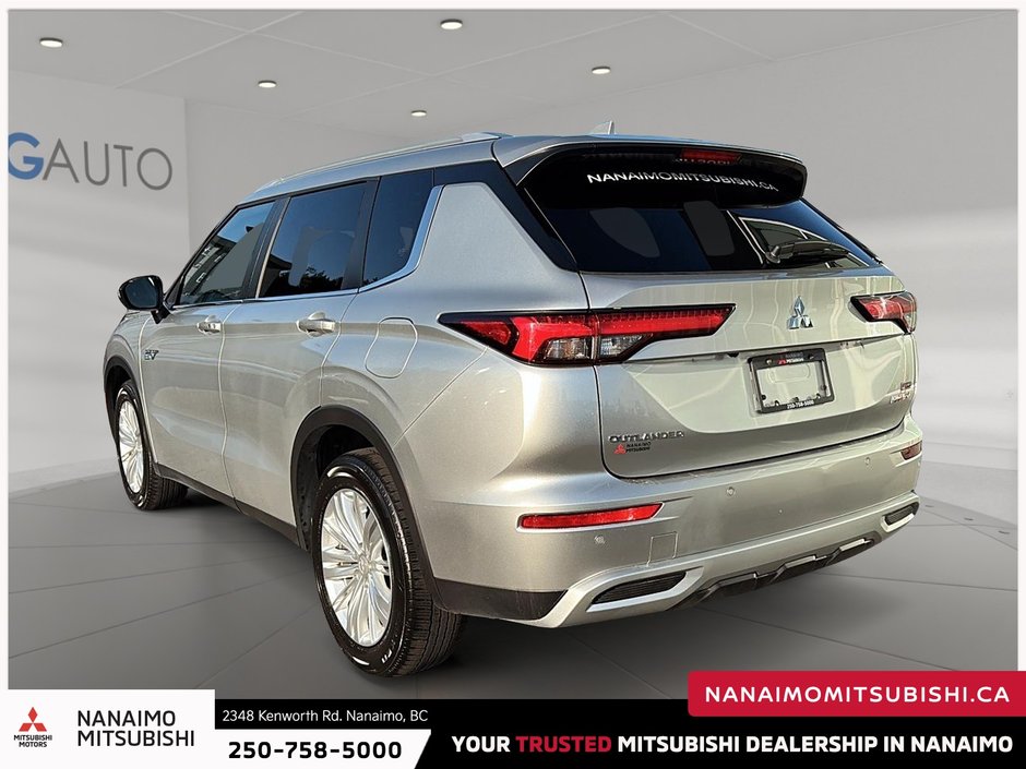 2024 Mitsubishi OUTLANDER PHEV LE-4