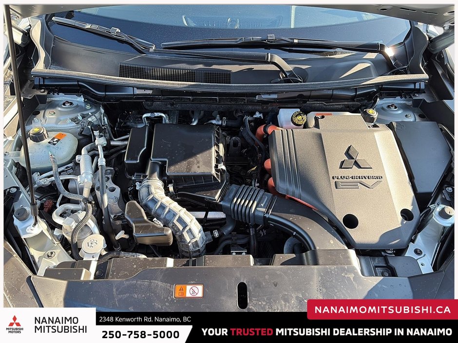 2024 Mitsubishi OUTLANDER PHEV LE-7