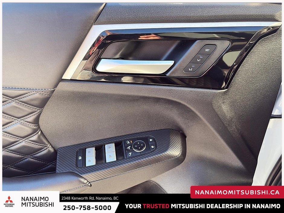 2024 Mitsubishi Outlander PHEV SEL-11