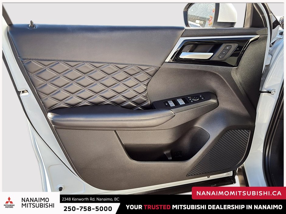 2024 Mitsubishi Outlander PHEV SEL-10