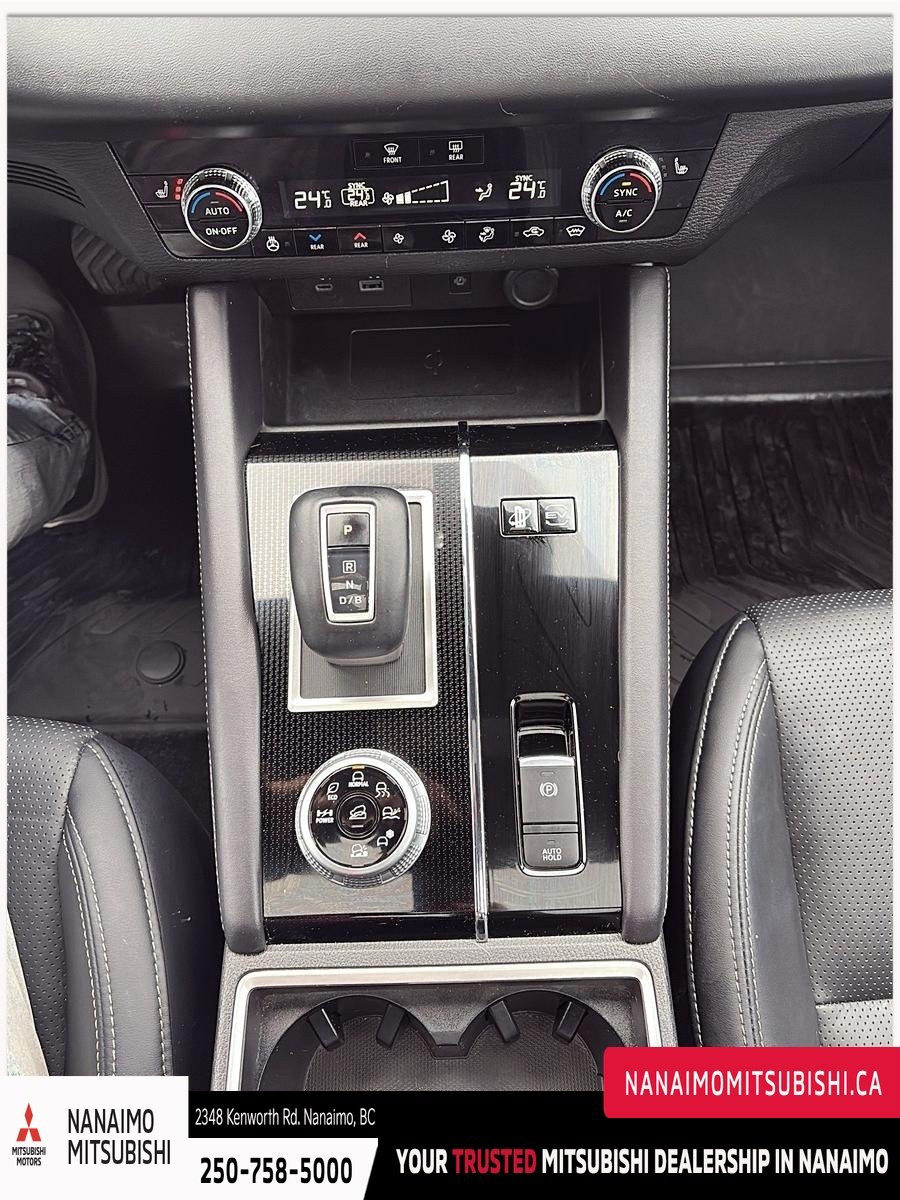 2024 Mitsubishi Outlander PHEV GT-17