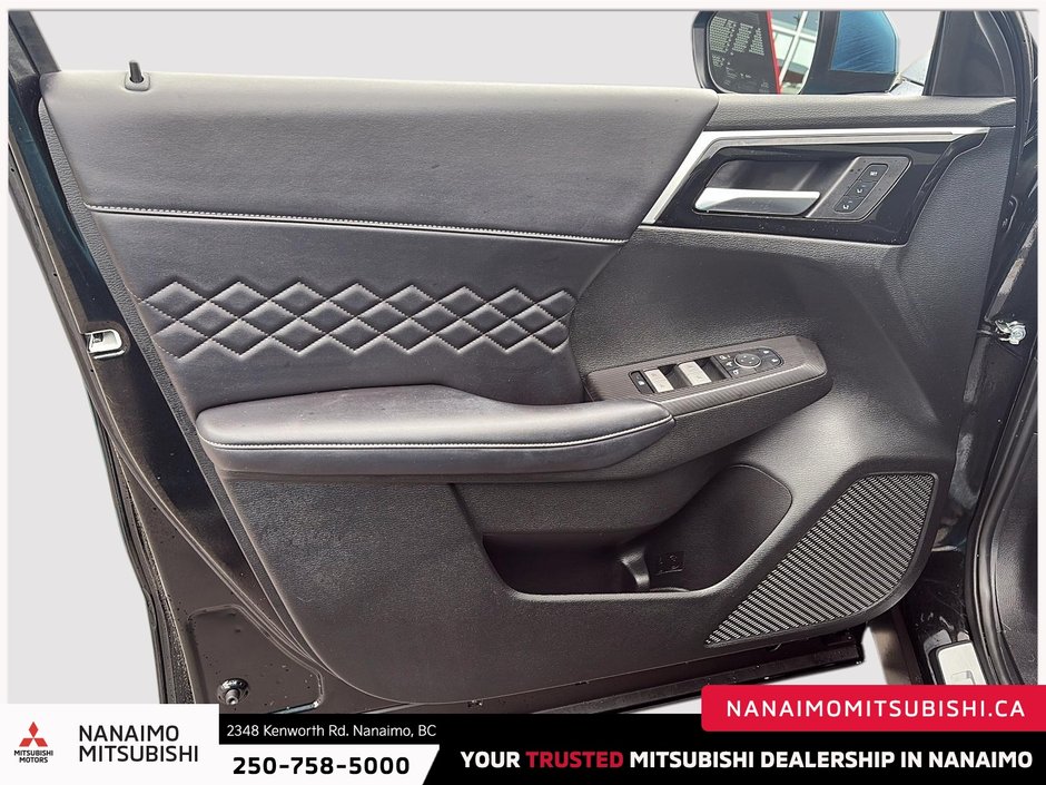 2024 Mitsubishi Outlander PHEV GT-10