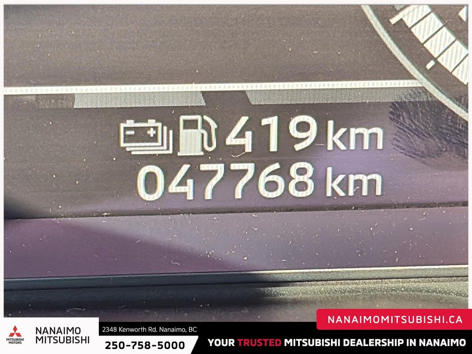 2024 Mitsubishi Outlander PHEV LE-16