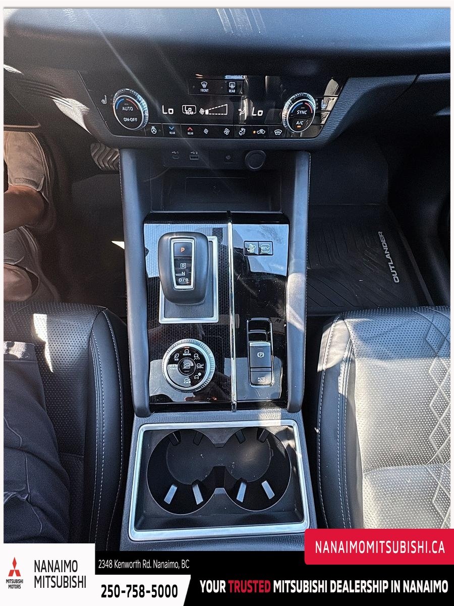 2024 Mitsubishi Outlander PHEV GT-17