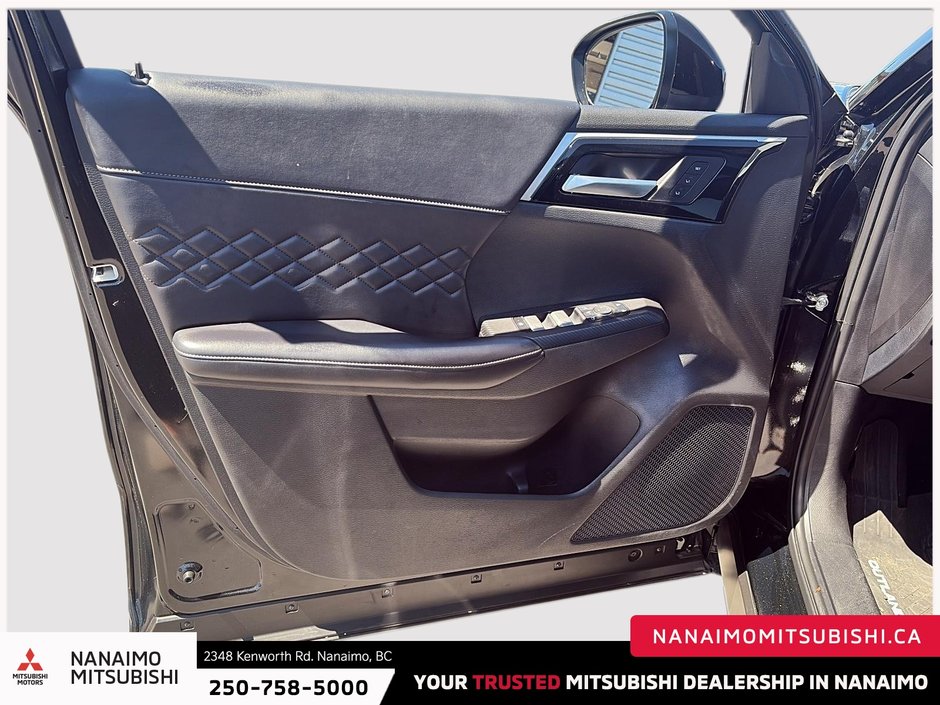 2024 Mitsubishi Outlander PHEV GT-10