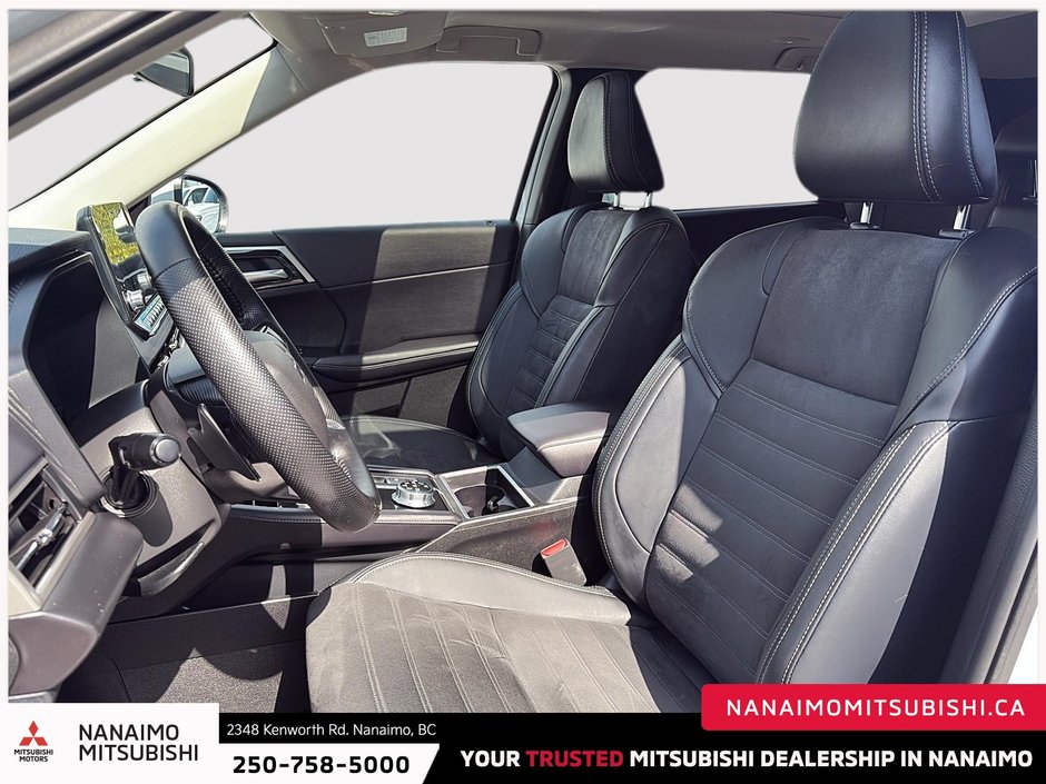 2024 Mitsubishi Outlander PHEV LE-9