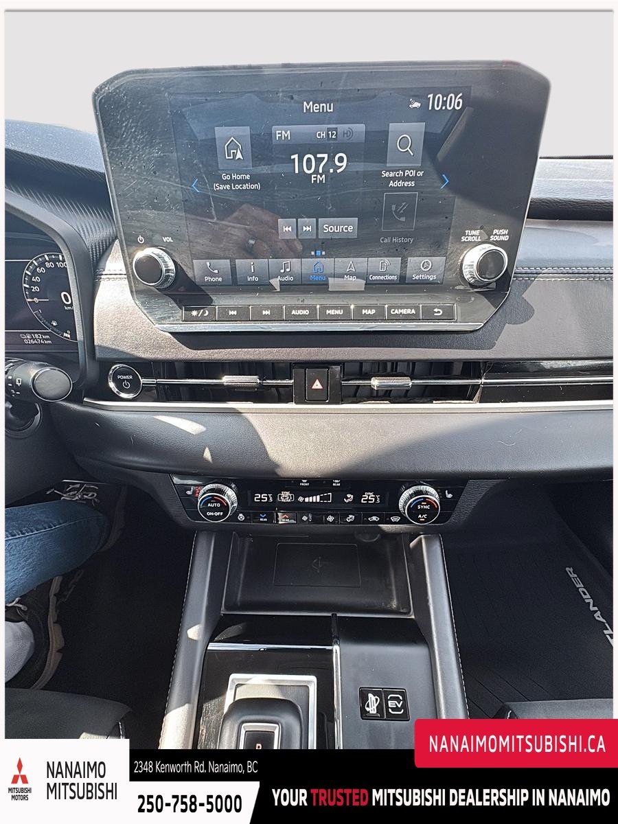 2024 Mitsubishi Outlander PHEV LE-17