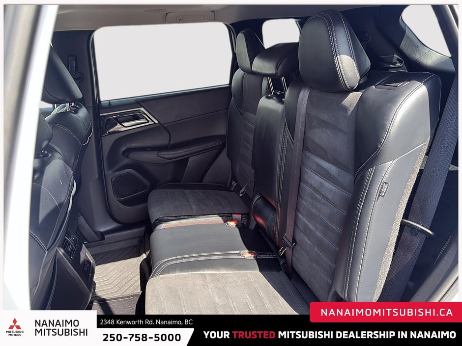 2024 Mitsubishi Outlander PHEV LE-10