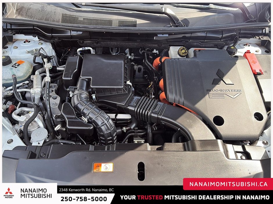 2024 Mitsubishi Outlander PHEV LE-8